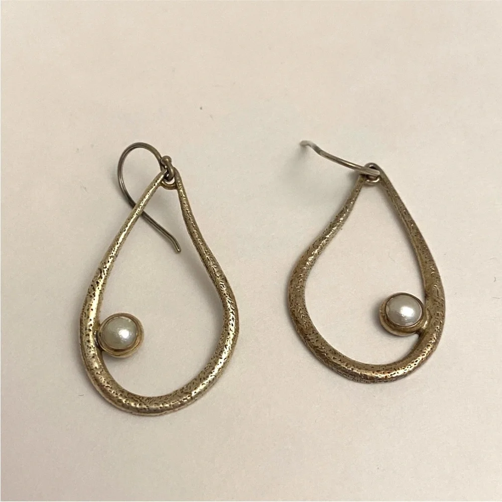 Silpada Sterling Silver Pearl Earrings W2046 Retired .925 Teardrop dangle